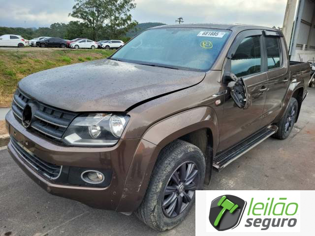 LOTE 024 VOLKSWAGEN/AMAROK HIGHLINE 4MOTION 2.0 TDI BITURBO 2013