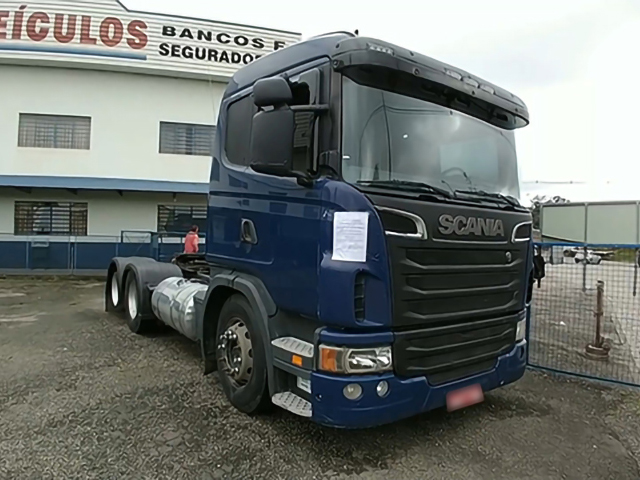 LOTE 004 - Scania R 440 A6x4 2014