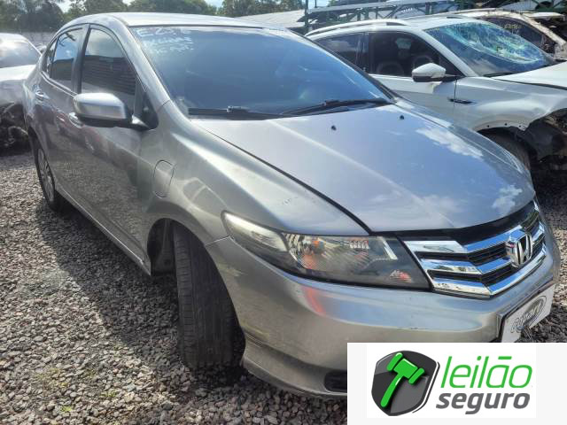 LOTE 035 HONDA/CITY LX 1.5 16V 2014