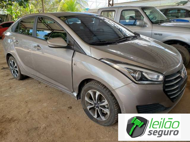 LOTE 040  HYUNDAI/HB20S COMFORT PLUS 1.6 16V CVVT 2019